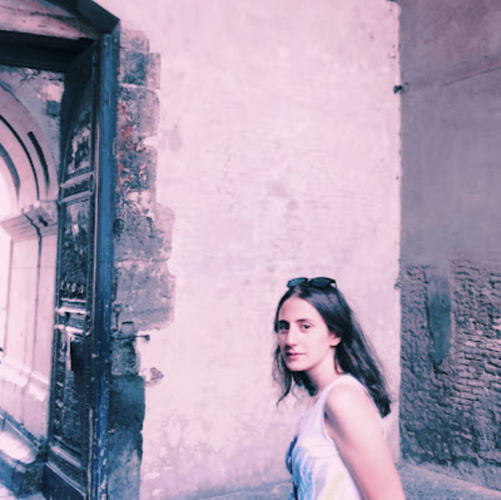 Meet your Posher, Maria